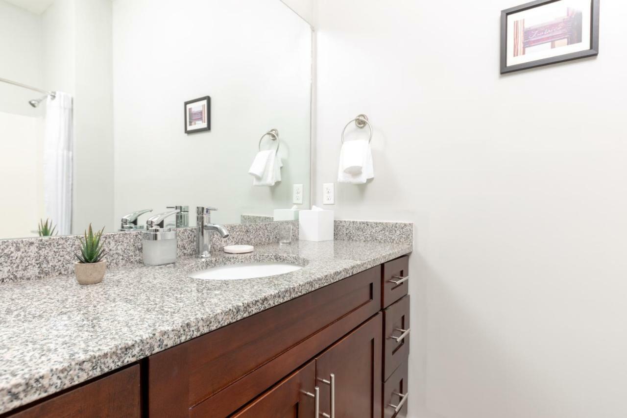 Mint House At Village Row Nashville Extérieur photo